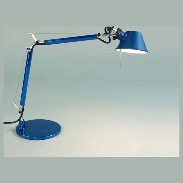 Настольная лампа офисная artemide  a011850