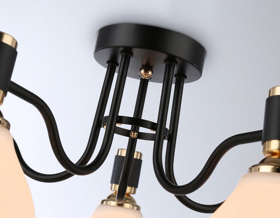 Потолочная люстра ambrella light tr tr303307