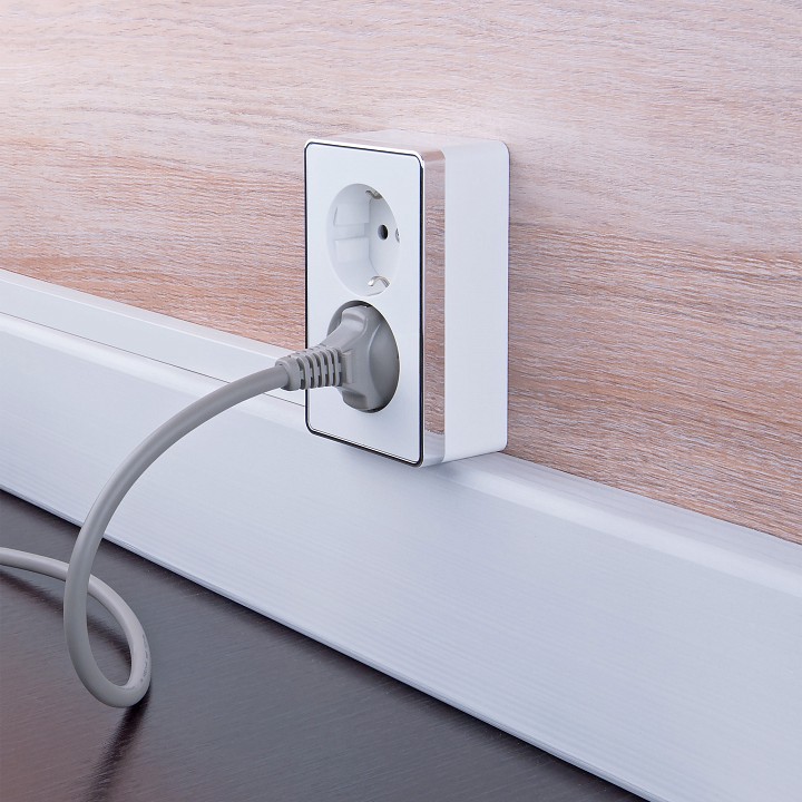 Розетка двойная с заземлением werkel gallant (белая) w5072101