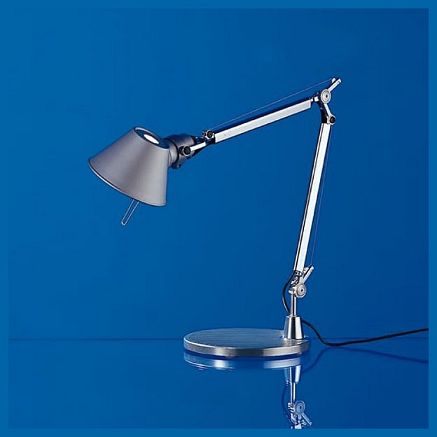 Настольная лампа офисная artemide  a011800