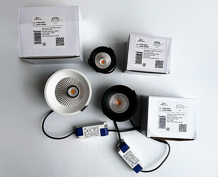 Встраиваемый светильник italline it08 it08-8036 white 4000k