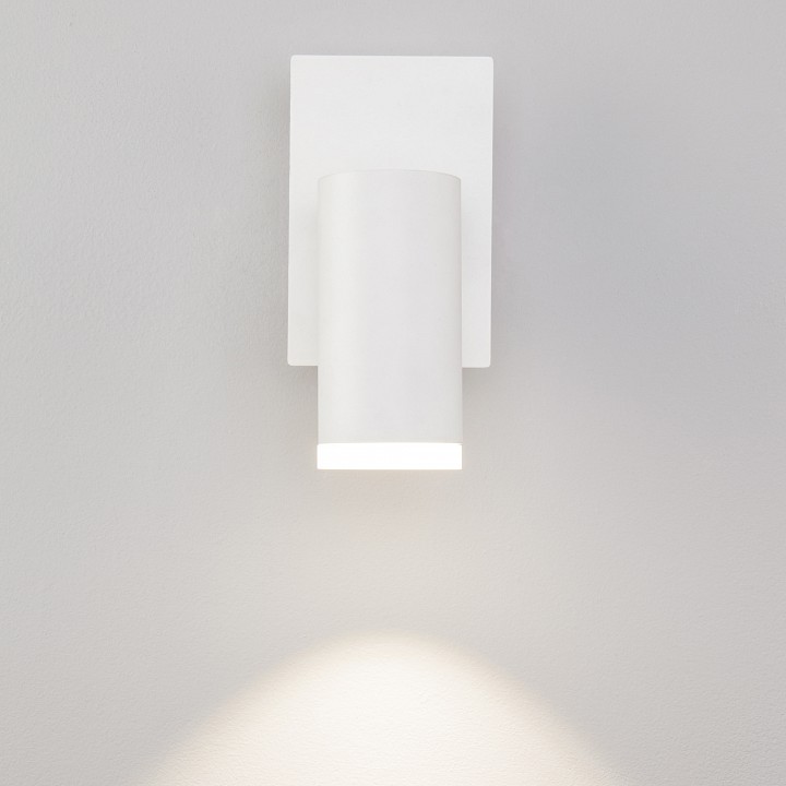 Бра eurosvet holly 20067/1 led белый