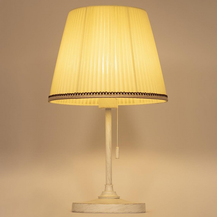 Настольная лампа декоративная citilux линц cl402723