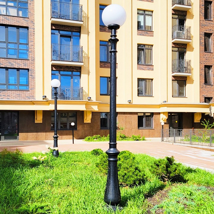 Фонарный столб fumagalli globe 300 g30.202.000.ayf1r