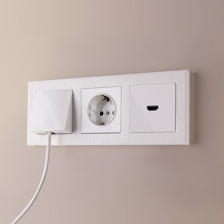 Розетка hdmi без рамки werkel белый w1186001