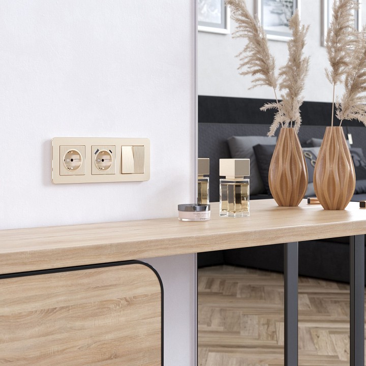 Рамка на 3 поста werkel platinum (шампань) w0032611