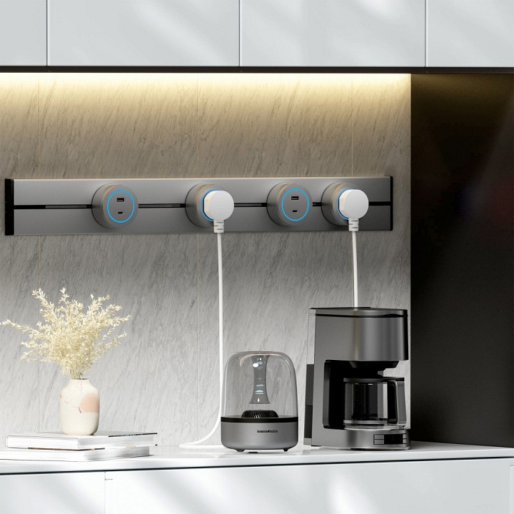 Розетка с заземлением на треке arte milano am-track-sockets-39 397952ts/es gold