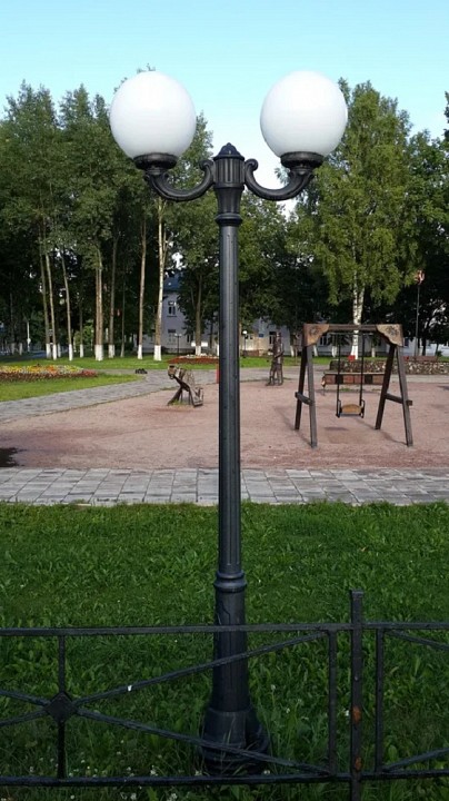 Фонарный столб fumagalli globe 300 g30.157.s20.ayf1r